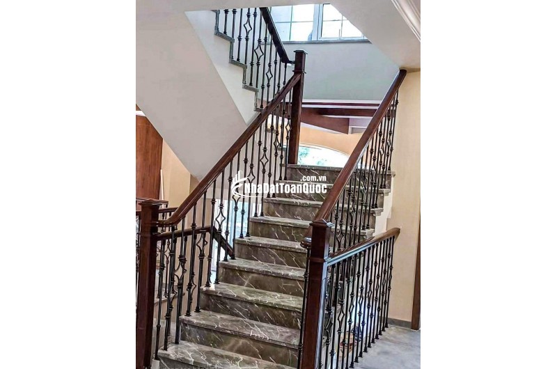 Nhà mình cho thuê Nhà hàng, VP, KD, 100m2_ 4T; vỉa hè, Lạc Trung-30 Tr